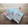 Protège carnet de santé brodé avec prénom – Fait main avec tissu OEKO-TEX® – Idée cadeau naissance unique